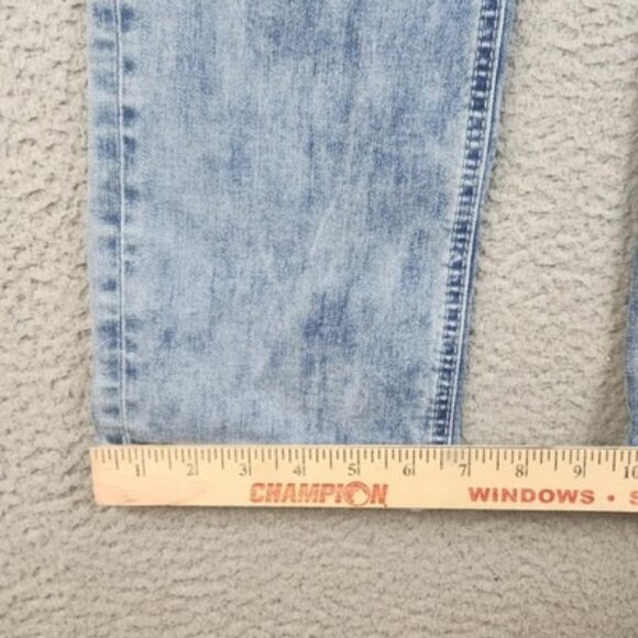 Silver Jeans Co Elyse Capri Jeans Womens 31 Light Wash Distressed Denim Stretch - Picture 4 of 9